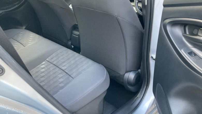 Toyota Yaris 1.5 Hybrid Icon 5dr CVT Hybrid Hatchback